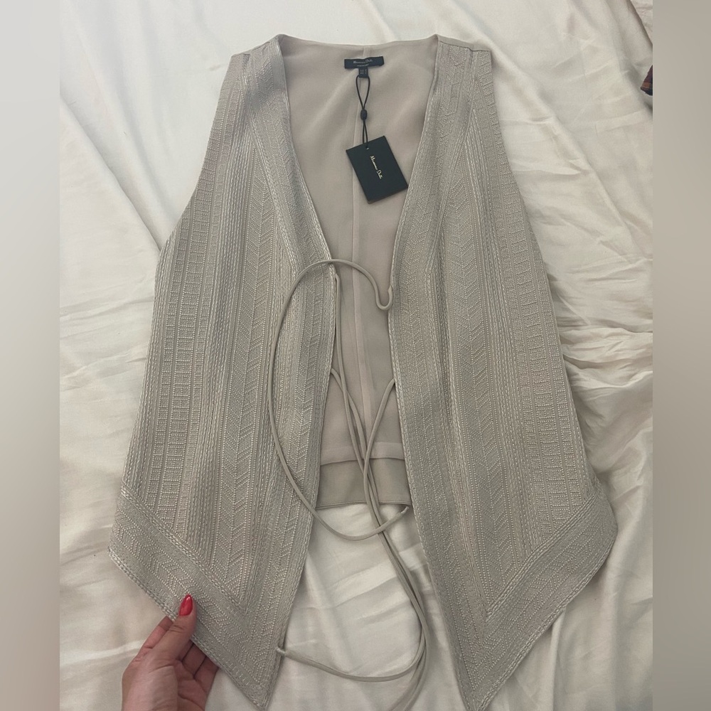 Brand new with tags massimo dutti vest never been worn